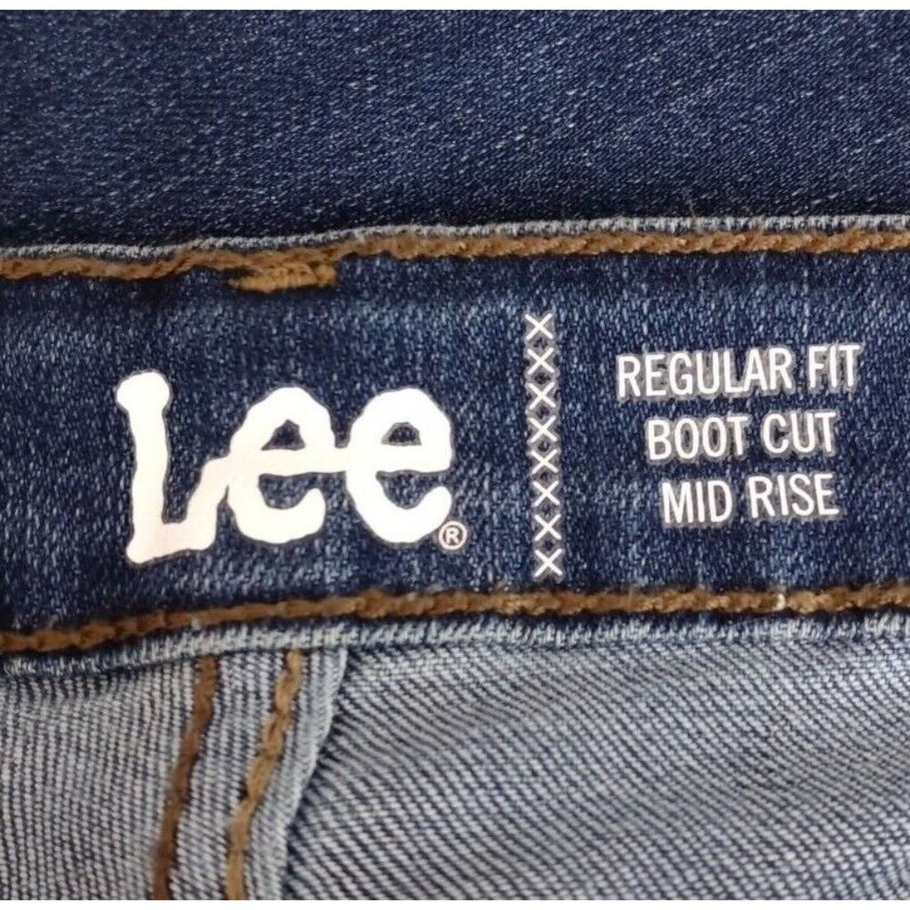 NWT Lee Regular Fit Bootcut Whiskered Distressed Jeans Size 16P - Picture 10 of 10
